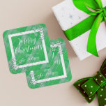 Sticker Carré Pneus De Cristal Sur Vert Plaid Joyeux Noël<br><div class="desc">Design autocollant de Noël personnalisé avec des flocons de neige en cristal sur un arrière - plan vert plaid. Le texte est entièrement personnalisable. Pour le modifier, utilisez l'option Personnaliser. Pour d'autres modifications, telles que les modifications apportées à la police, à la couleur de police ou à la disposition du...</div>