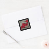Sticker Carré Red Rose Petals sur Sand Beach Mariage (Enveloppe)