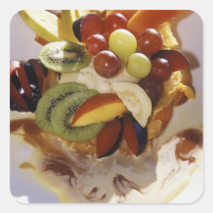 Sticker Carré Salade de fruits avec de la glace.