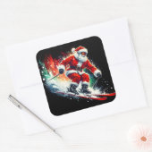 Sticker Carré Santa Claus Enjoys Skiing in a Winter Wonderland (Enveloppe)