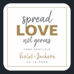 Sticker Carré Script minimaliste Moderne Répandre Amour Mariage<br><div class="desc">Les autocollants de faveur de mariage pour désinfectant à la main moderne sont dotés d'écriture brossée audacieuse étalage d'amour non germes design avec le nom et la date du couple en noir de charbon,  blanc et or couleur,  simple et élégant. Voir toutes les pièces correspondantes de la collection</div>