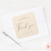 Sticker Carré Script moderne Beige Blanc Mariage Favoriser Bougi (Enveloppe)