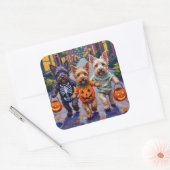 Sticker Carré Skye Terrier Trick-or-Treating Halloween Costumes (Enveloppe)