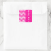 Sticker Carré South Beach Pink Wave Chevron avec nom (Sac)