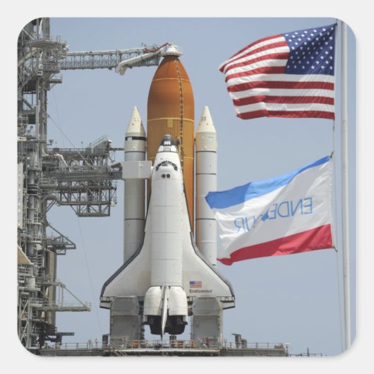 Sticker Carré Space Shuttle Endeavor sur le lancement pad 3 (Devant)