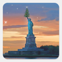 Statue de la Liberté avec arbre de Noël