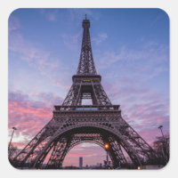 Tour Eiffel à Paris, France Rose violet
