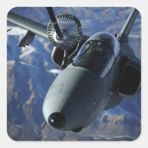 Sticker Carré Un AMX italien est ravitaillé par un Extender KC-1
