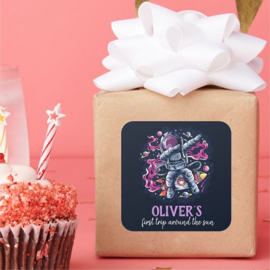 Sticker Carré Un astronaute sur une fusée spatiale avec étoiles (Fête)