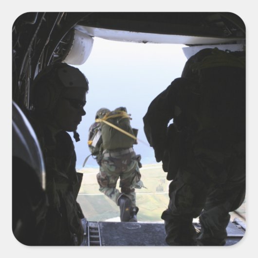 Sticker Carré Un soldat effectue un saut en ligne statique (Devant)