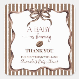 Sticker Carré Une Baby Shower Party 'Un bébé prépare du café'