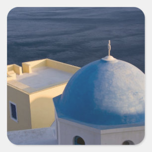 Sticker Carré Une église orthodoxe près de la mer, Oia Santorini