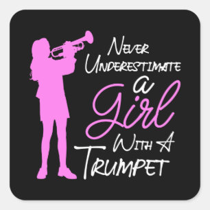 Sticker Carré une fille avec une trompette