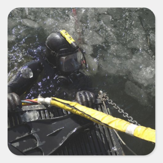 Sticker Carré US Navy Diver se prépare à commencer sa plongée (Devant)