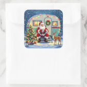 Sticker Carré Whimsical Woodland Christmas and Retro RV Camper (Sac)