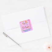 Sticker Carré Whimsy Joyeux Anniversaire Nom Personnalisé Rose (Enveloppe)