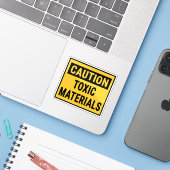 Sticker Caution Toxic Materials (Ordinateur portable avec iPhone)
