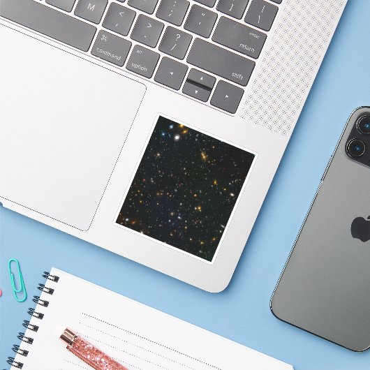 Sticker Champ parallèle du cluster Galaxy Abell 370. (Ordinateur portable avec iPhone)