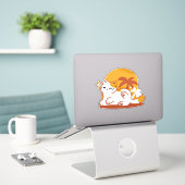Sticker Chat adorable se relaxer au soleil - Animal de com (Ordinateur portable sur le bureau)