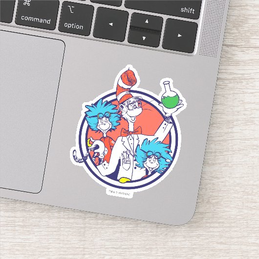 Sticker Chat dans le Casquette & Lab Tech One Lab Tech Two (Détail)