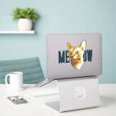 Sticker Chat mignon qui fixe  (Ordinateur portable sur le bureau)