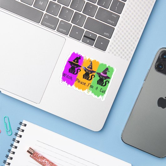 Sticker Chats Noirs En Sorcière Casquette Essentiel T-Shir (Ordinateur portable avec iPhone)