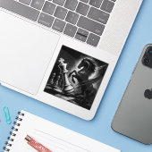 Sticker Cheval Noir Dramatique vs Roi - Oeuvre audacieuse  (Ordinateur portable avec iPhone)