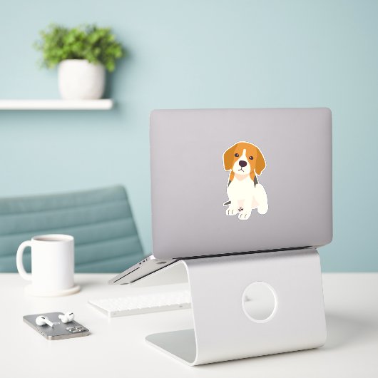 Sticker Chien Beagle mignon (Ordinateur portable sur le bureau)