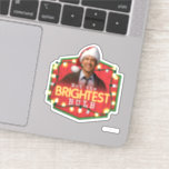 Sticker Clark Griswold | Pas l'ampoule la plus brillante<br><div class="desc">Ce graphique présente Clark Griswold et la citation,  "Pas l'ampoule la plus brillante" du film classique,  National Lampoon's Christmas Vacation.</div>