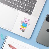 Sticker Cochon en tant que coureur à l'exécution (Ordinateur portable avec iPhone)