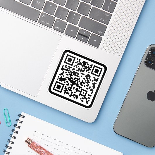 Sticker Code QR moderne modifiable | Blanc noir ou toute c (Ordinateur portable avec iPhone)