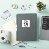 Sticker Code QR simple noir et blanc avec bordure rouge (Couverture iPad)