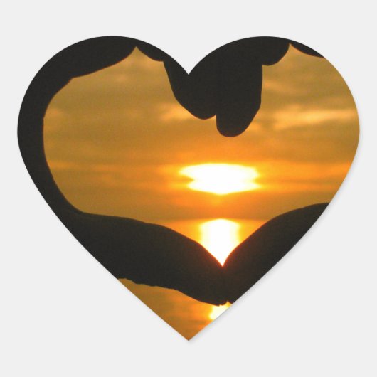 Sticker Cœur Coeur main sur coucher de soleil (Devant)