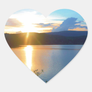 Sticker Cœur Coucher de soleil bleu sur le lac