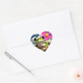 Sticker Cœur Grenouille mûre sur une branche de fleurs roses av (Enveloppe)