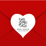 Sticker Cœur Personnalisé Elegant Clean Wedding Enregistrer la<br><div class="desc">Notre Élégant Mariage Propre Personnalisé Save the Date Coeur Sticker allie sophistication et simplicité, idéal pour commémorer votre journée spéciale. Avec son design élégant et ses caractéristiques personnalisables, y compris vos noms et date mariage, cet autocollant ajoute une touche personnelle aux invitations et aux cadeaux. Il symbolise le début de...</div>