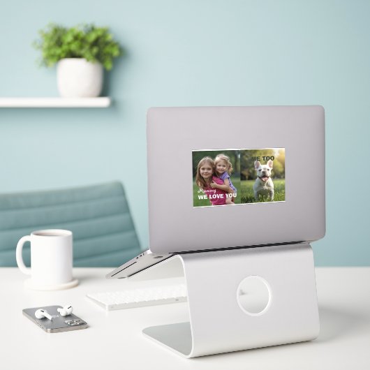 Sticker Customized with 2 and text (Ordinateur portable sur le bureau)