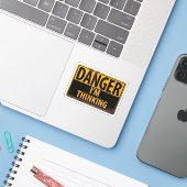 Sticker DANGER I'm Thinking - Signal d'avertissement en mé (Ordinateur portable avec iPhone)