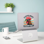 Sticker Devinez quoi Cul de Poulet Drôle Rétro Coq (Ordinateur portable sur le bureau)