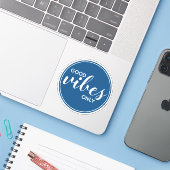 Sticker Devis motivationnel Good Vibes uniquement (Ordinateur portable avec iPhone)