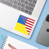 Sticker Drapeau ukrainien | Demi-Ukraine USA (Ordinateur portable avec iPhone)