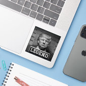 Sticker Drôle Trump 2024 Mugshot Président Légende (Ordinateur portable avec iPhone)