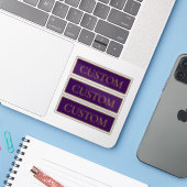 Sticker Élégant texte personnalisable | Gold & Deep Purple (Ordinateur portable avec iPhone)