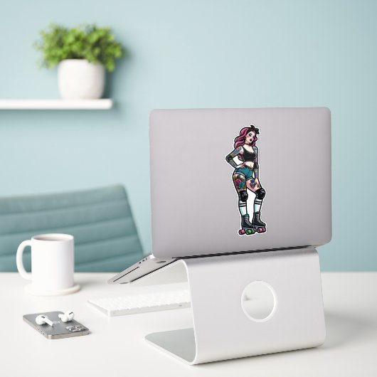 Sticker en vinyle coupé sur mesure : Roller Girl (Ordinateur portable sur le bureau)