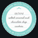 Sticker Étiquette de produits de boulangerie ronde<br><div class="desc">La touche finale parfaite pour un cadeau fait maison de la cuisine cet aqua et blanc étiquette est un design chic délicieusement chic qui aurait l'air superbe sur un bocal, de fermer un couvercle de boîte et d'assurer un sac cadeau. N'oubliez pas de personnaliser avec votre nom et votre message...</div>