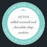 Sticker Étiquette de produits de boulangerie ronde<br><div class="desc">La touche finale parfaite pour un cadeau fait maison de la cuisine cet aqua et blanc étiquette est un design chic délicieusement chic qui aurait l'air superbe sur un bocal, de fermer un couvercle de boîte et d'assurer un sac cadeau. N'oubliez pas de personnaliser avec votre nom et votre message...</div>