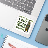 Sticker Fait effrayant sur les reptiliens (Ordinateur portable avec iPhone)
