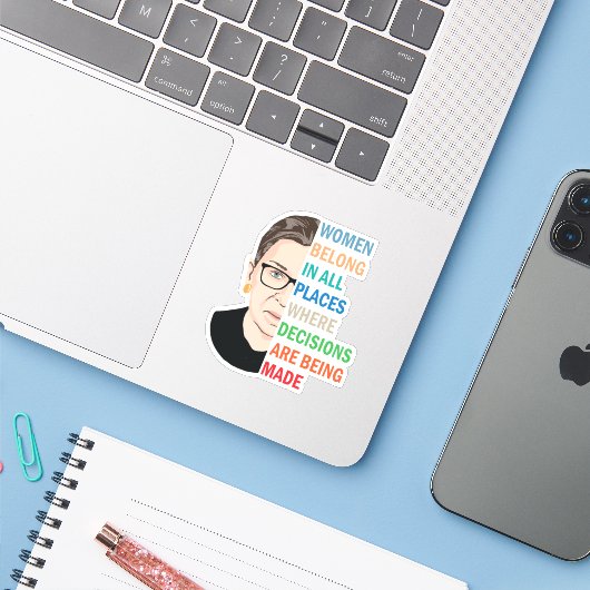 Sticker Femmes Appartenant À Tous Les Endroits Ruth Bader (Ordinateur portable avec iPhone)