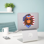 Sticker Hippie Patriotique Juillet 4 Bigfoot (Ordinateur portable sur le bureau)