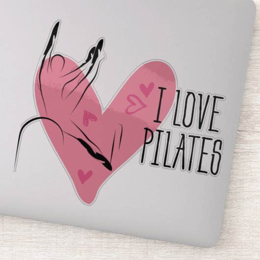 Sticker I LOVE PILATES Pilates Pose sur baril (Détail)
